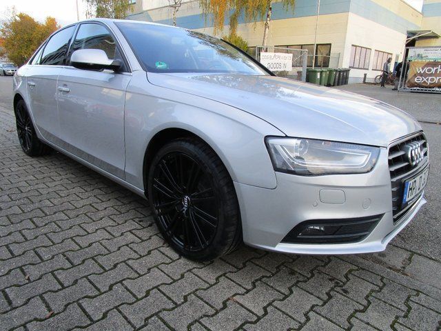 Gebraucht Audi A4 170 PS (125 kW) 2012 Silber metallic Limousine