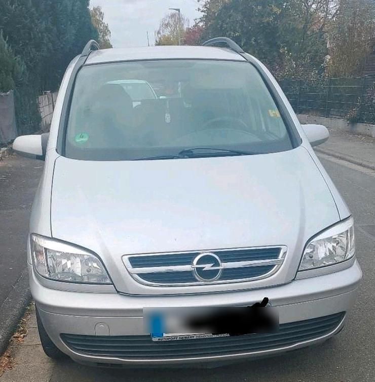 Grau Gebraucht 2004 Opel Zafira Limousine | 850 € (Fairer Preis) - Bild 1/4