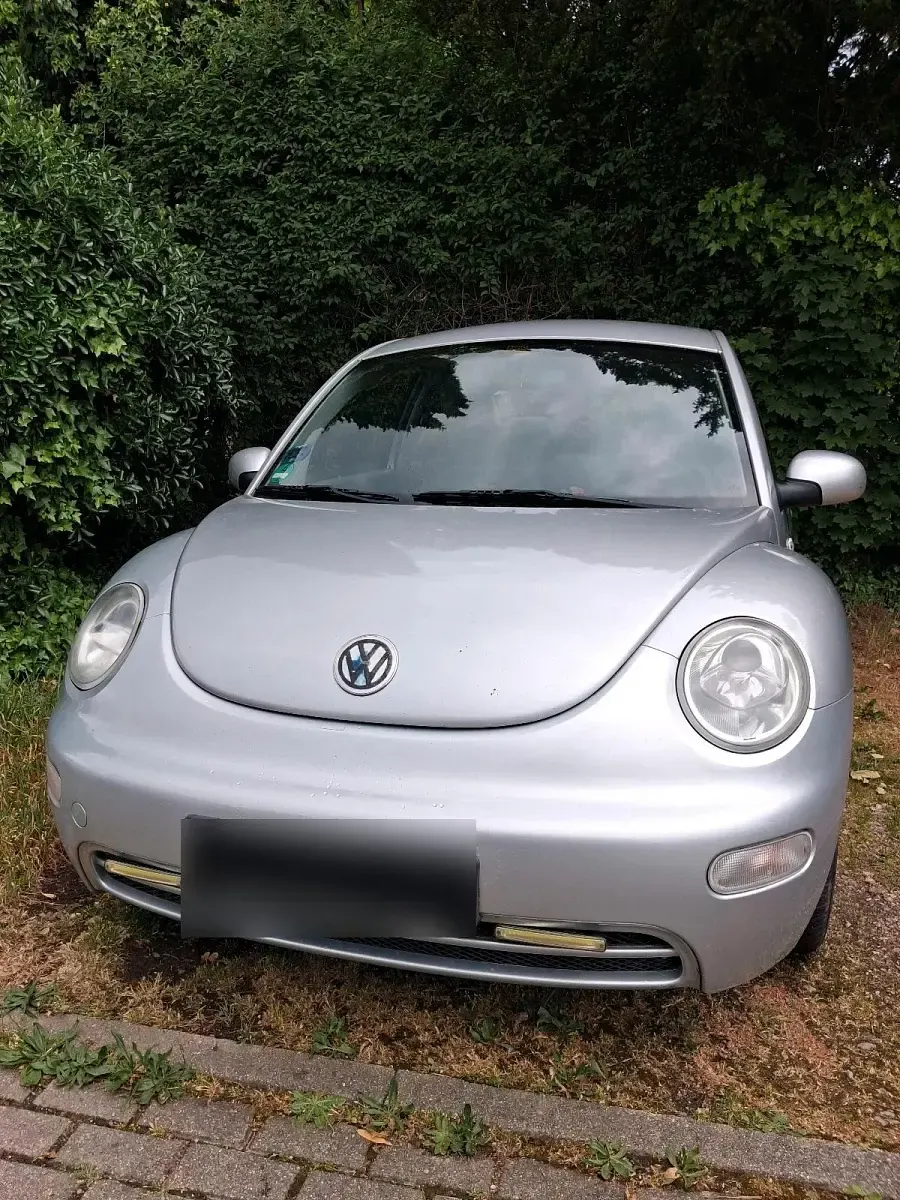 Gebraucht VW New Beetle 75 PS (55 kW) 2001 Silber Kleinwagen