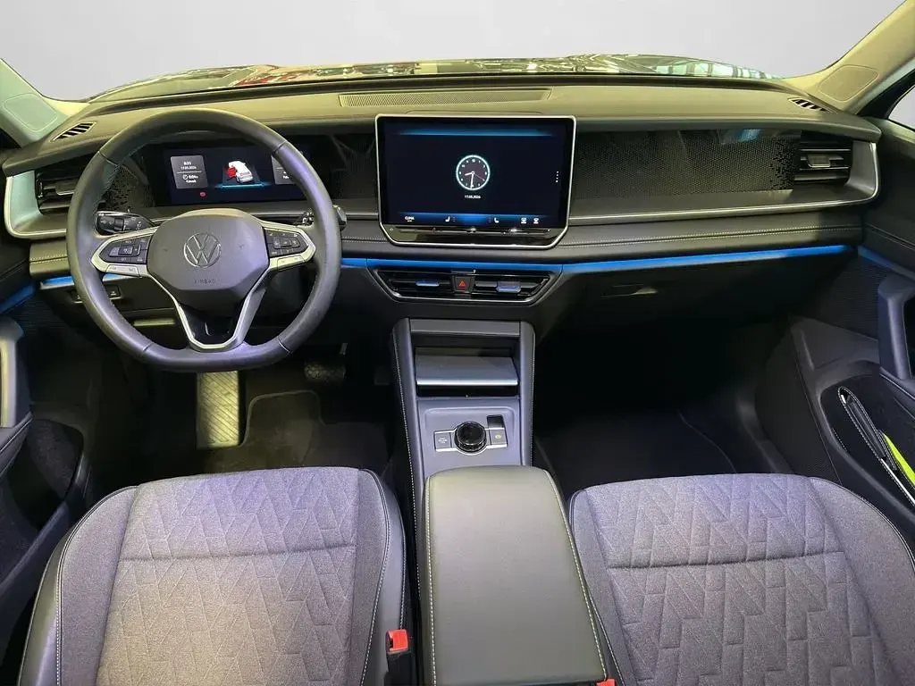 Gebraucht VW Tayron Life 150 PS (110 kW) 2025 Nightshade blue metallic (metallic) SUV