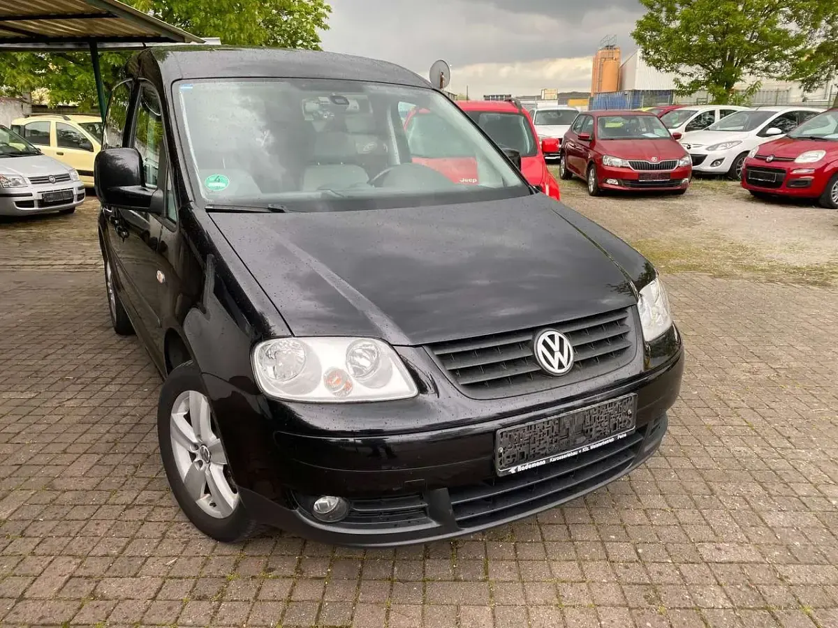 Gebraucht VW Caddy Style 105 PS (77 kW) 2010 Black magic perleffekt Van / Kleinbus