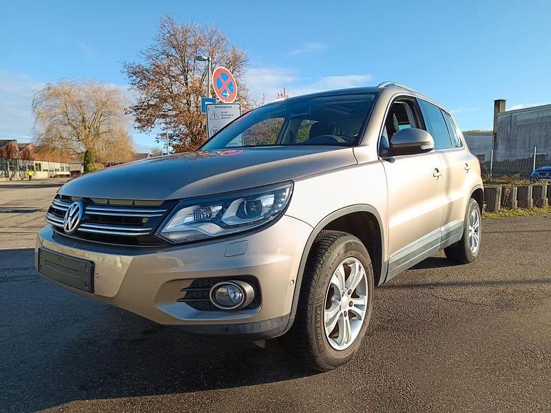 Titanium beige Gebraucht 2015 VW Tiguan Style SUV | 12.600 € (Fairer Preis) - Bild 1/4