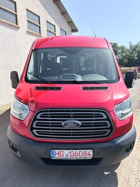 Gebraucht Ford Transit Trend 105 PS (77 kW) 2019 Rot Kombi