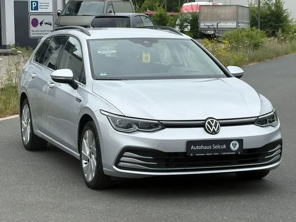 Gebraucht VW Golf VII Style 150 PS (110 kW) 2021 Silber Kleinwagen