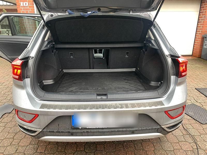 Gebraucht VW T-Roc Style 150 PS (110 kW) 2023 Grau SUV