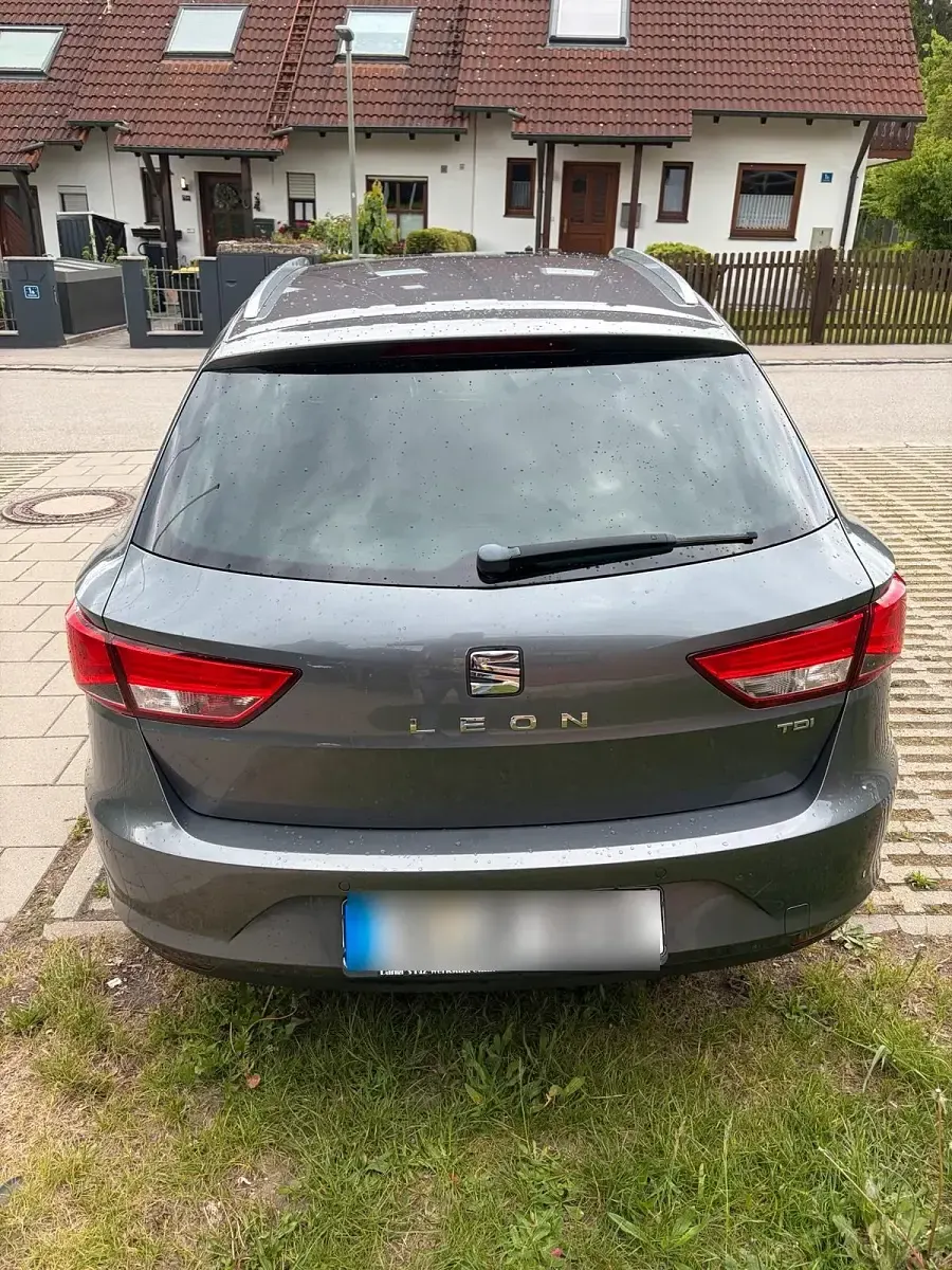 Gebraucht Seat Leon 105 PS (77 kW) 2014 Grau Kombi