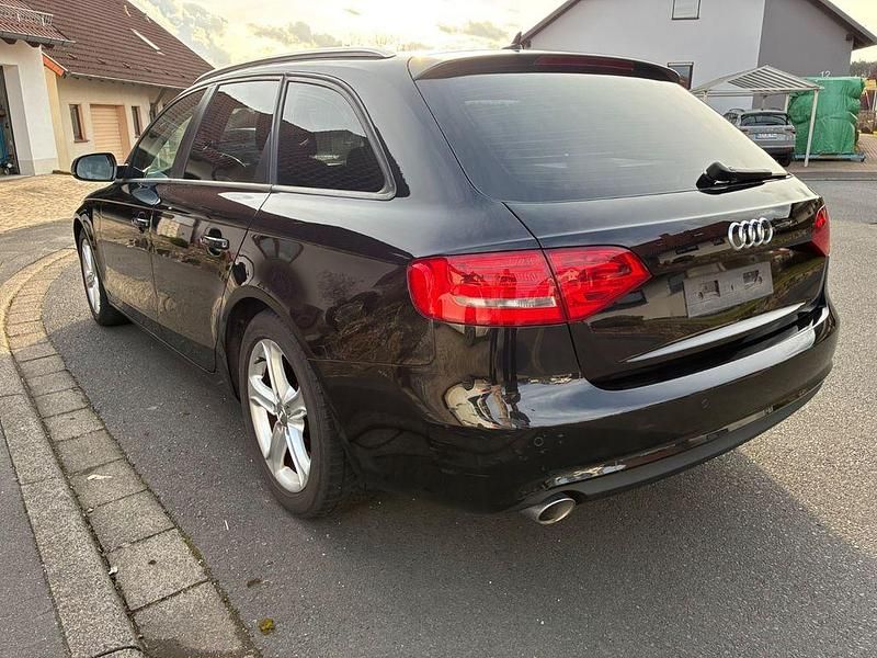 Gebraucht Audi A4 Ambition 204 PS (150 kW) 2013 Schwarz Kombi