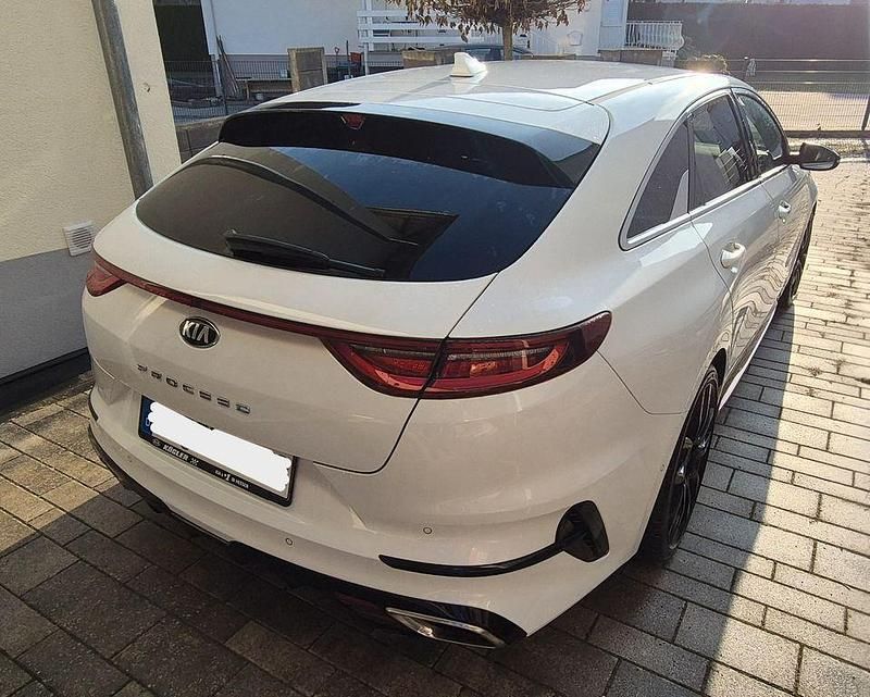 Gebraucht Kia ProCeed GT 204 PS (150 kW) 2019 Weiß Kombi