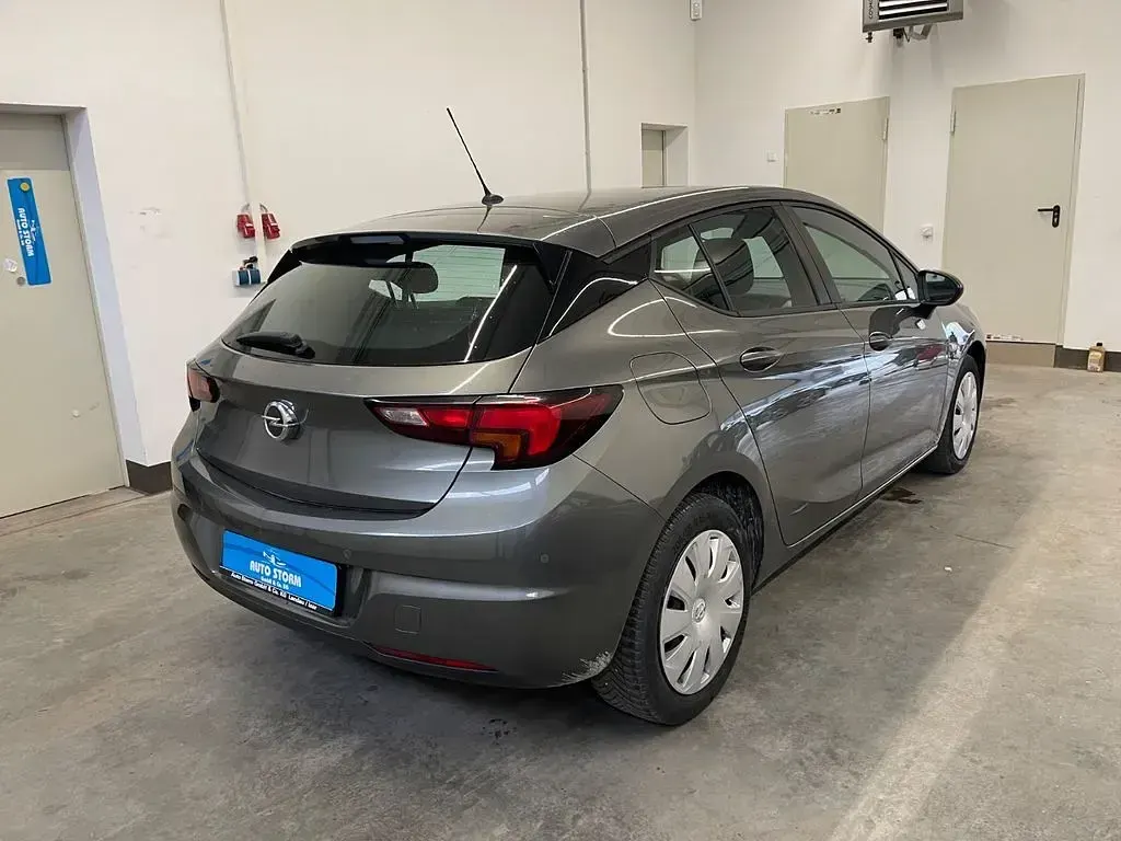 Gebraucht Opel Astra Edition 131 PS (96 kW) 2020 Quarz grau Limousine