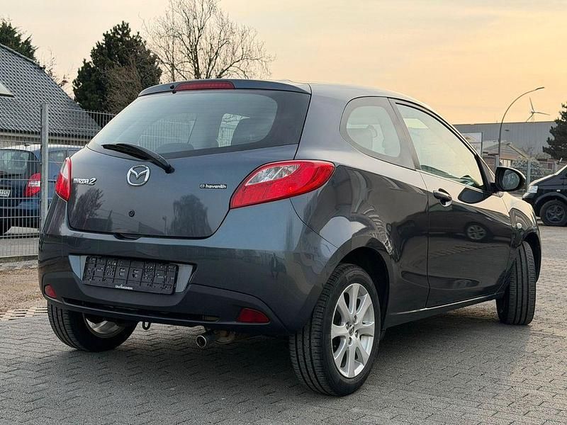 Gebraucht Mazda 2 Inclusive 75 PS (55 kW) 2010 Grau Kleinwagen