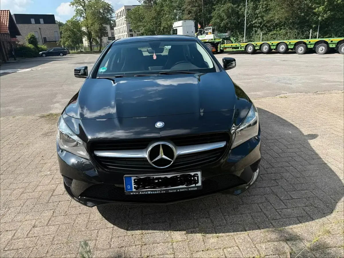 Gebraucht Mercedes CLA180 109 PS (80 kW) 2014 Schwarz Limousine