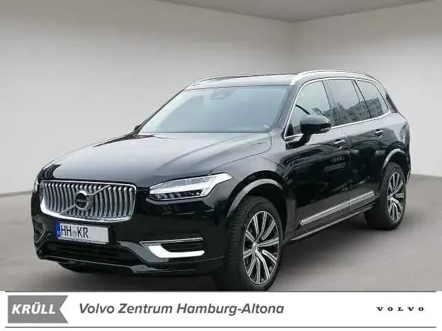 Schwarz (schwarz) Gebraucht 2024 Volvo XC90 Plus SUV | 62.850 € (Fairer Preis) - Bild 1/4