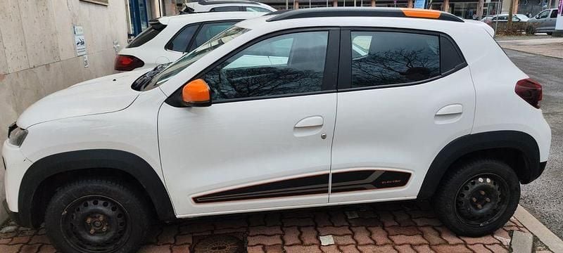 Gebraucht Dacia Spring Comfort Plus 33 kW (45 PS) 2022 Weiß Kleinwagen