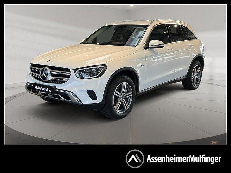 Unilack polarweiss Gebraucht 2021 Mercedes GLC300e SUV | 31.356 € (Guter Preis) - Bild 1/4