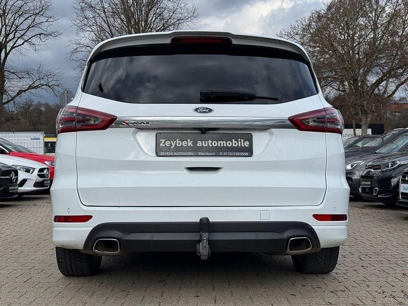 Second-hand Ford S-MAX Titanium 209 CP (153 kW) 2016 Alb Monovolum
