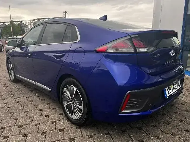 Gebraucht Hyundai Ioniq Prime 141 PS (103 kW) 2022 Blau Kleinwagen