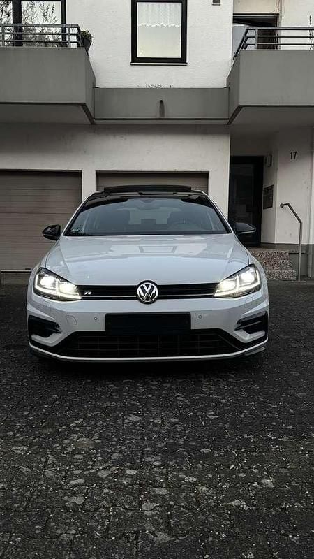 Gebraucht VW Golf VII R 421 PS (309 kW) 2018 Weiß Kombi