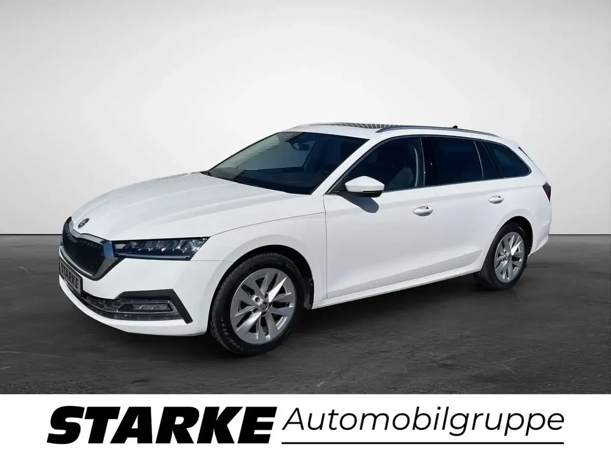 Gebraucht Skoda Octavia Style 150 PS (110 kW) 2023 Weiß (candyweiss) Kombi