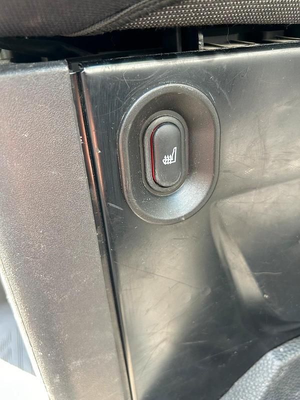 Silber Gebraucht 2013 Ford Transit Custom Van / Kleinbus | 8.000 € (Fairer Preis) - Bild 1/4