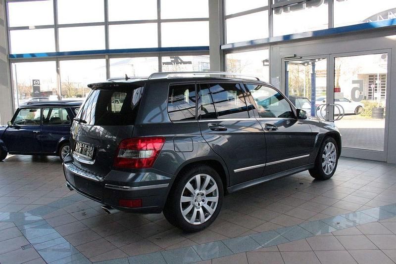 Gebraucht Mercedes GLK220 170 PS (125 kW) 2010 Tenoritgrau  metalliclack SUV