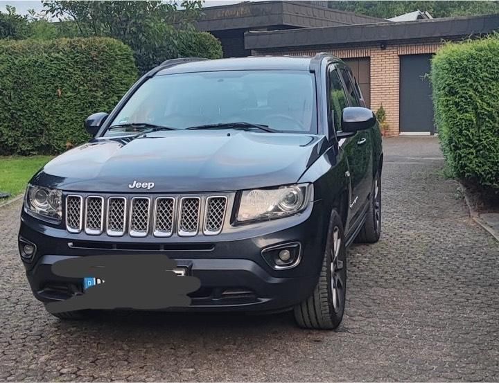 Grau Gebraucht 2013 Jeep Compass Limited SUV | 8.500 € (Etwas zu teuer) - Bild 1/4