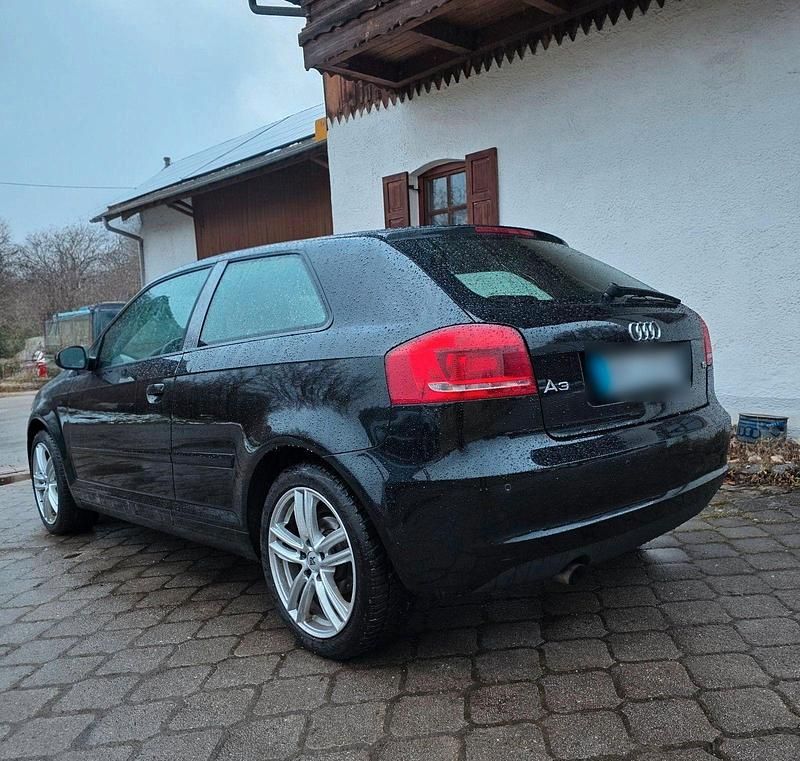 Gebraucht Audi A3 102 PS (75 kW) 2009 Schwarz Kleinwagen