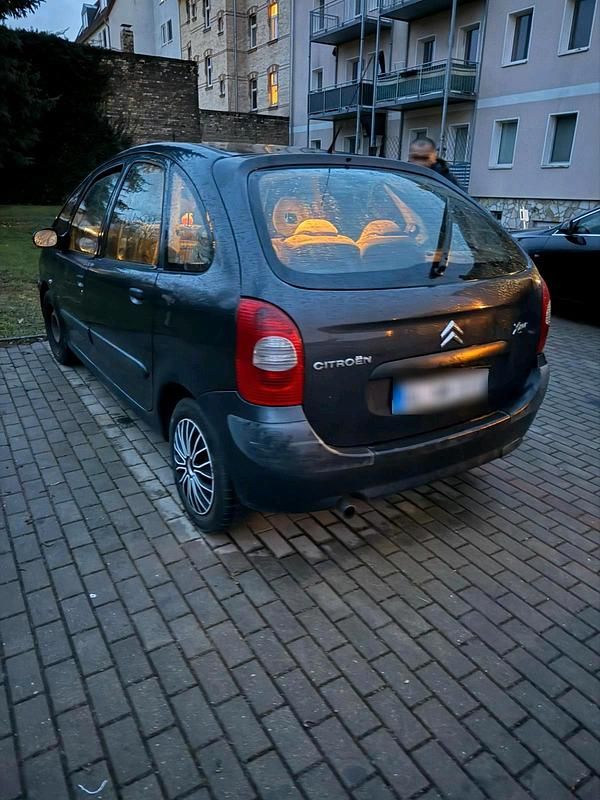 Gebraucht Citroën Xsara 109 PS (80 kW) 2003 Grau Van / Kleinbus