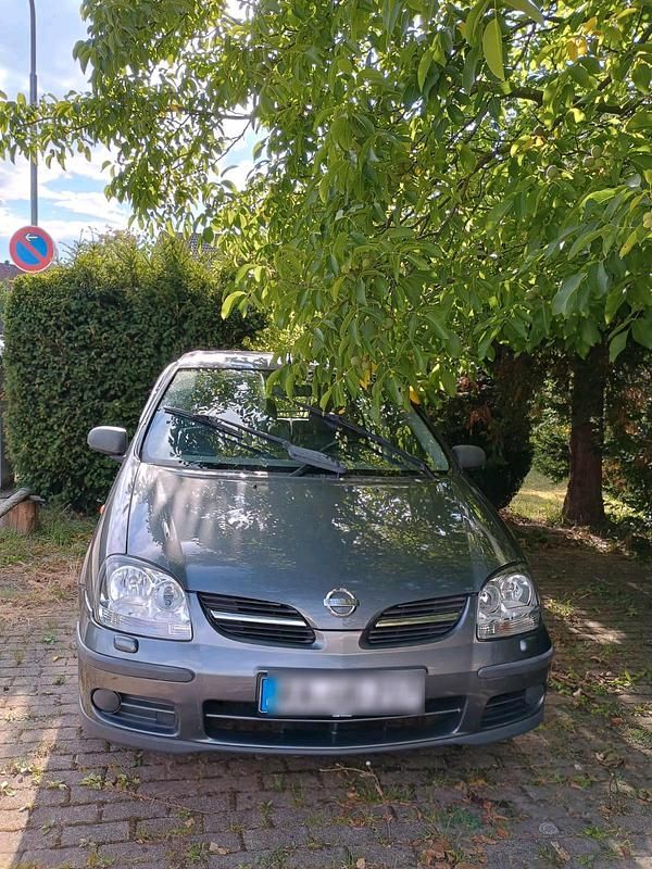Grau Gebraucht 2003 Nissan Almera Tino Van / Kleinbus | 750 € (Superpreis) - Bild 1/1
