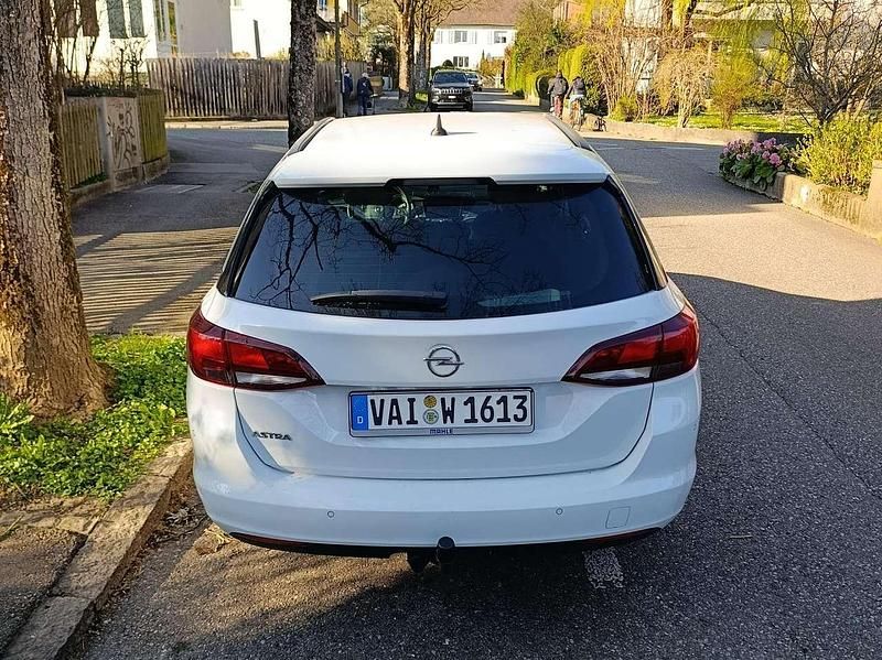 Gebraucht Opel Astra 95 PS (69 kW) 2016 Weiß Kombi
