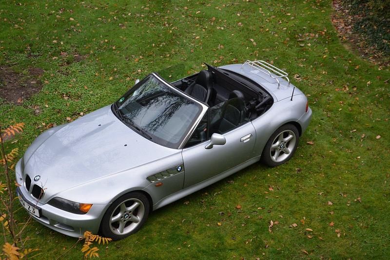 Silber Gebraucht 1998 BMW Z3 M Sport Cabrio | 5.999 € (Etwas zu teuer) - Bild 1/4
