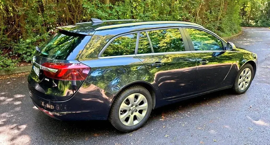 Gebraucht Opel Insignia 136 PS (100 kW) 2016 Schwarz Kombi