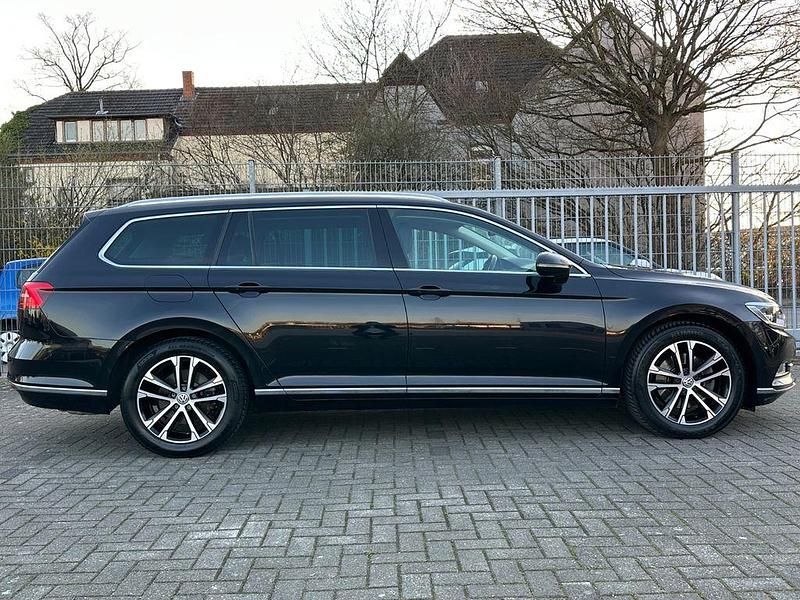 Gebraucht VW Passat Highline 150 PS (110 kW) 2019 Schwarz Kombi