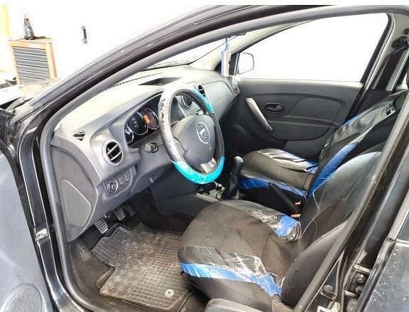 Gebraucht Dacia Logan 90 PS (66 kW) 2014 Schwarz Limousine