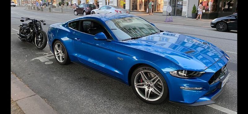 Blau Gebraucht 2019 Ford Mustang GT Coupé | 45.000 € (Fairer Preis) - Bild 1/4