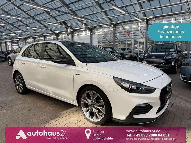Weiß Gebraucht 2020 Hyundai i30 N Line Kleinwagen | 18.330 € (Fairer Preis) - Bild 1/4