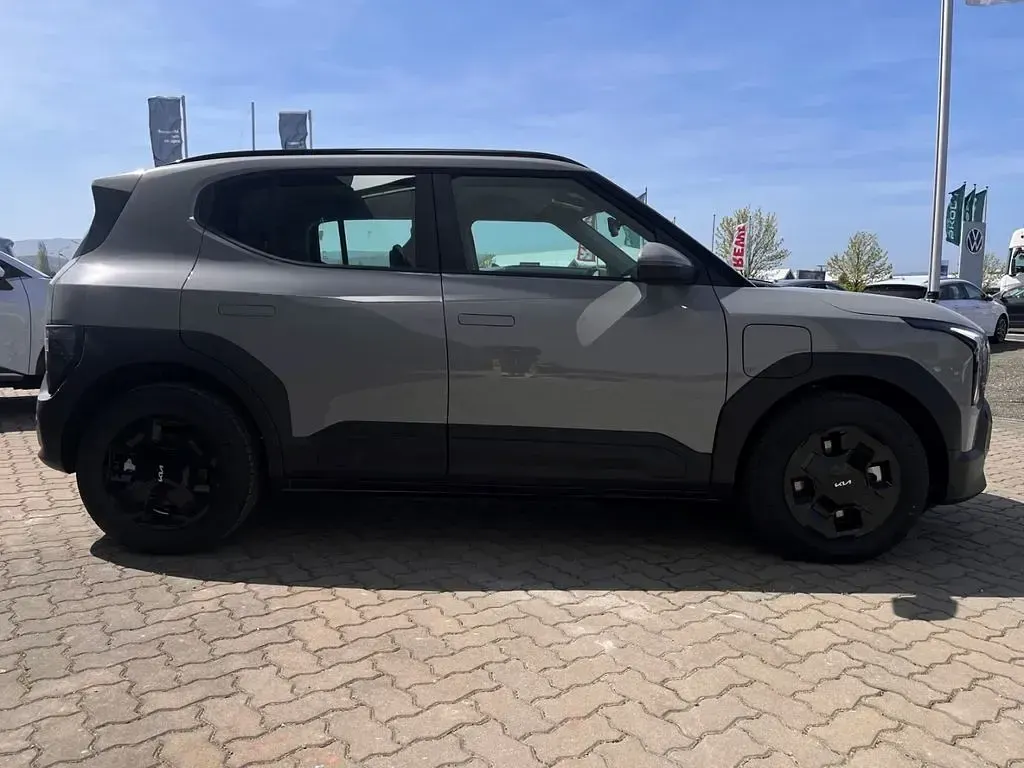 Neu Kia EV2 Earth 106 kW (145 PS) 2026 Grau SUV