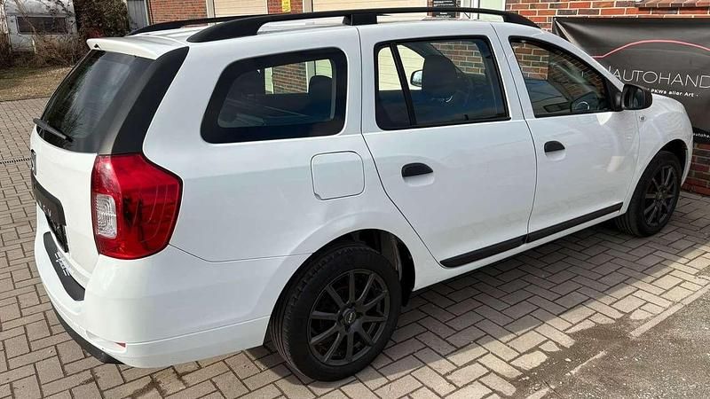 Gebraucht Dacia Logan Essentiel 75 PS (55 kW) 2014 Gletscherweiss Kombi