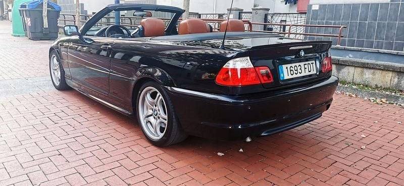 Blau Gebraucht 2006 BMW 320 Cabriolet Performance Cabrio | 14.500 € - Bild 1/4