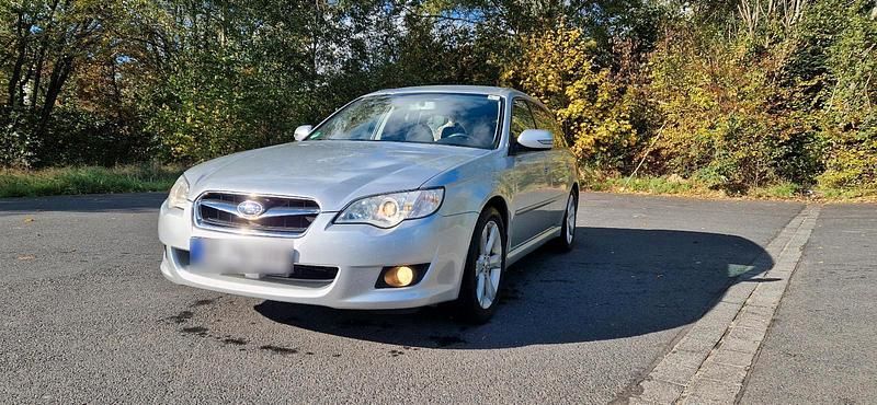 Silber Gebraucht 2007 Subaru Legacy Kombi | 4.000 € (Etwas zu teuer) - Bild 1/4