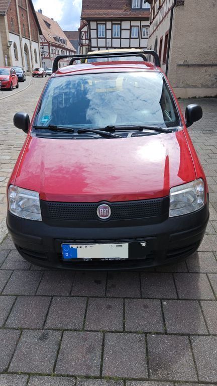 Rot Gebraucht 2010 Fiat Panda Kleinwagen | 2.250 € (Fairer Preis) - Bild 1/4