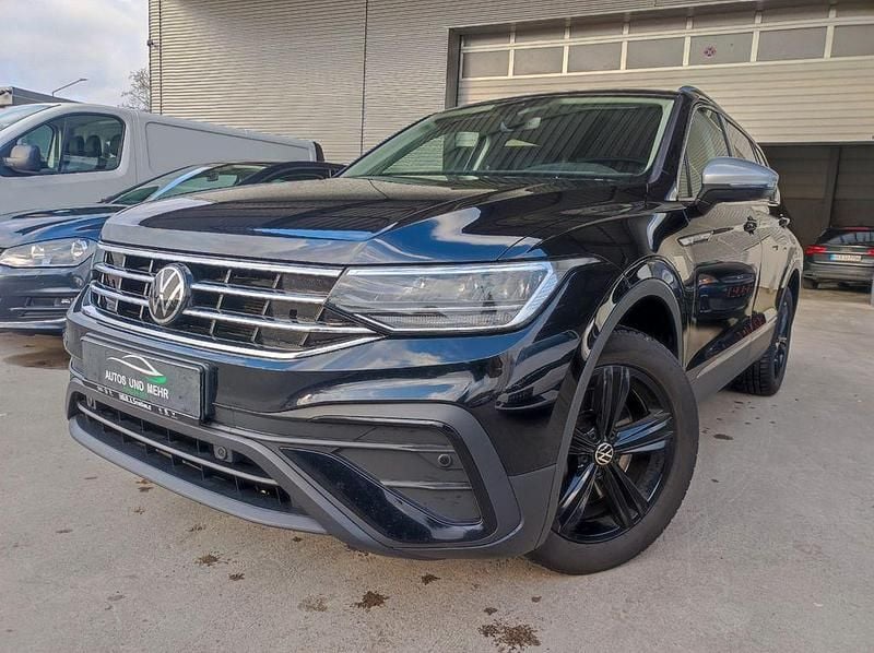 Gebraucht VW Tiguan Allspace Life 200 PS (147 kW) 2023 Schwarz SUV