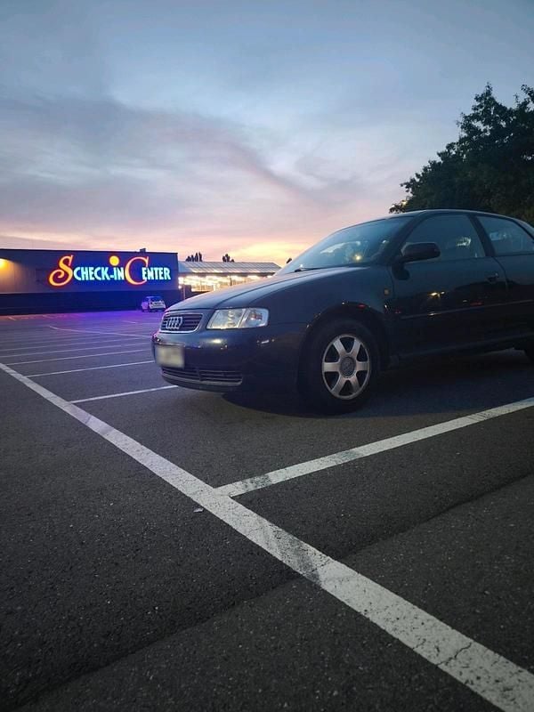 Gebraucht Audi A3 110 PS (80 kW) 1998 Blau Kleinwagen