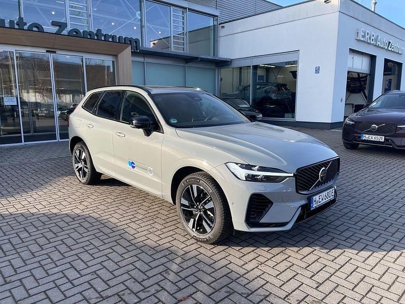 Gebraucht Volvo XC60 Plus 310 PS (228 kW) 2026 Grau SUV