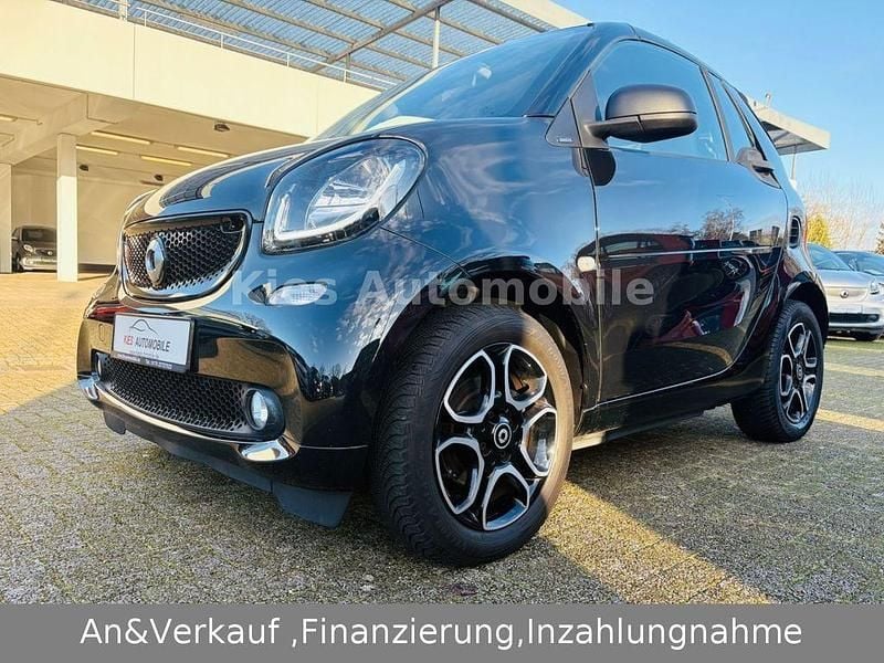 Schwarz Gebraucht 2019 Smart ForTwo Cabrio Passion Cabrio | 15.470 € (Guter Preis) - Bild 1/4