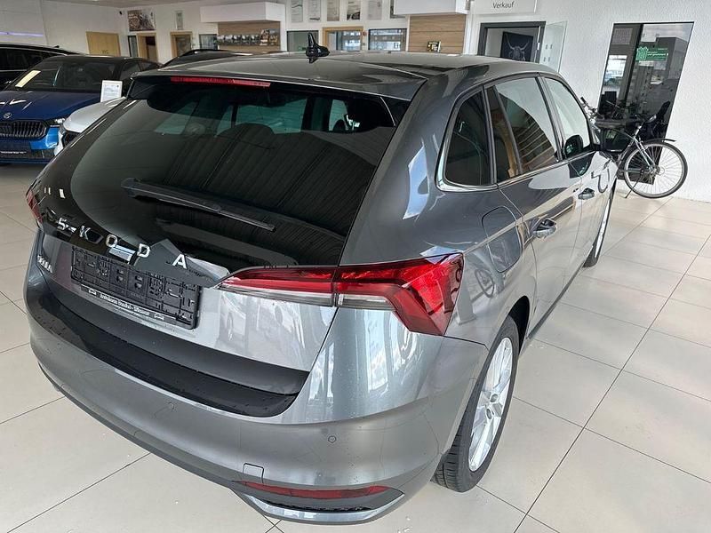 Gebraucht Skoda Scala Selection 116 PS (85 kW) 2024 Grau Kleinwagen