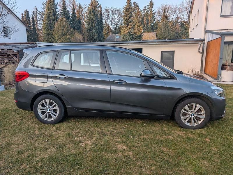 Gebraucht BMW 216 Gran Tourer 116 PS (85 kW) 2016 Silber Van / Kleinbus