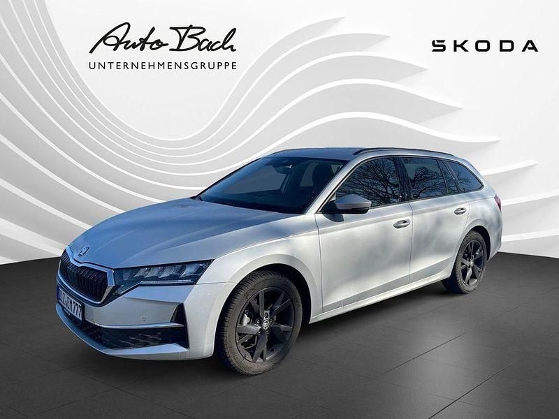 Brillantsilber metallic Gebraucht 2024 Skoda Octavia Selection Kombi | 28.900 € (Guter Preis) - Bild 1/4