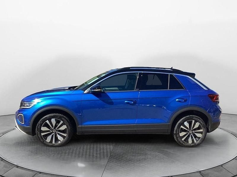 Gebraucht VW T-Roc Move 150 PS (110 kW) 2023 Ravennablau metallic SUV