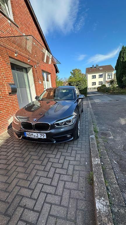 Gebraucht 2018 BMW 118 Advantage Kleinwagen | 14.500 € (Fairer Preis) - Bild 1/4