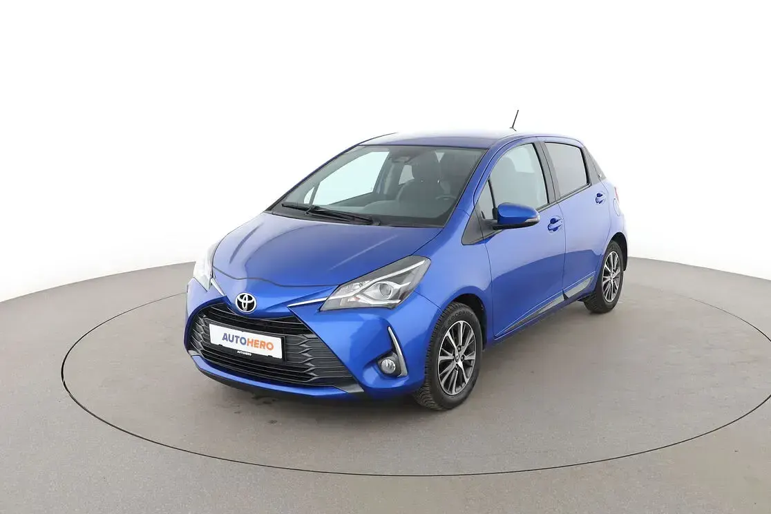 Gebraucht Toyota Yaris Club 112 PS (82 kW) 2019 Limousine